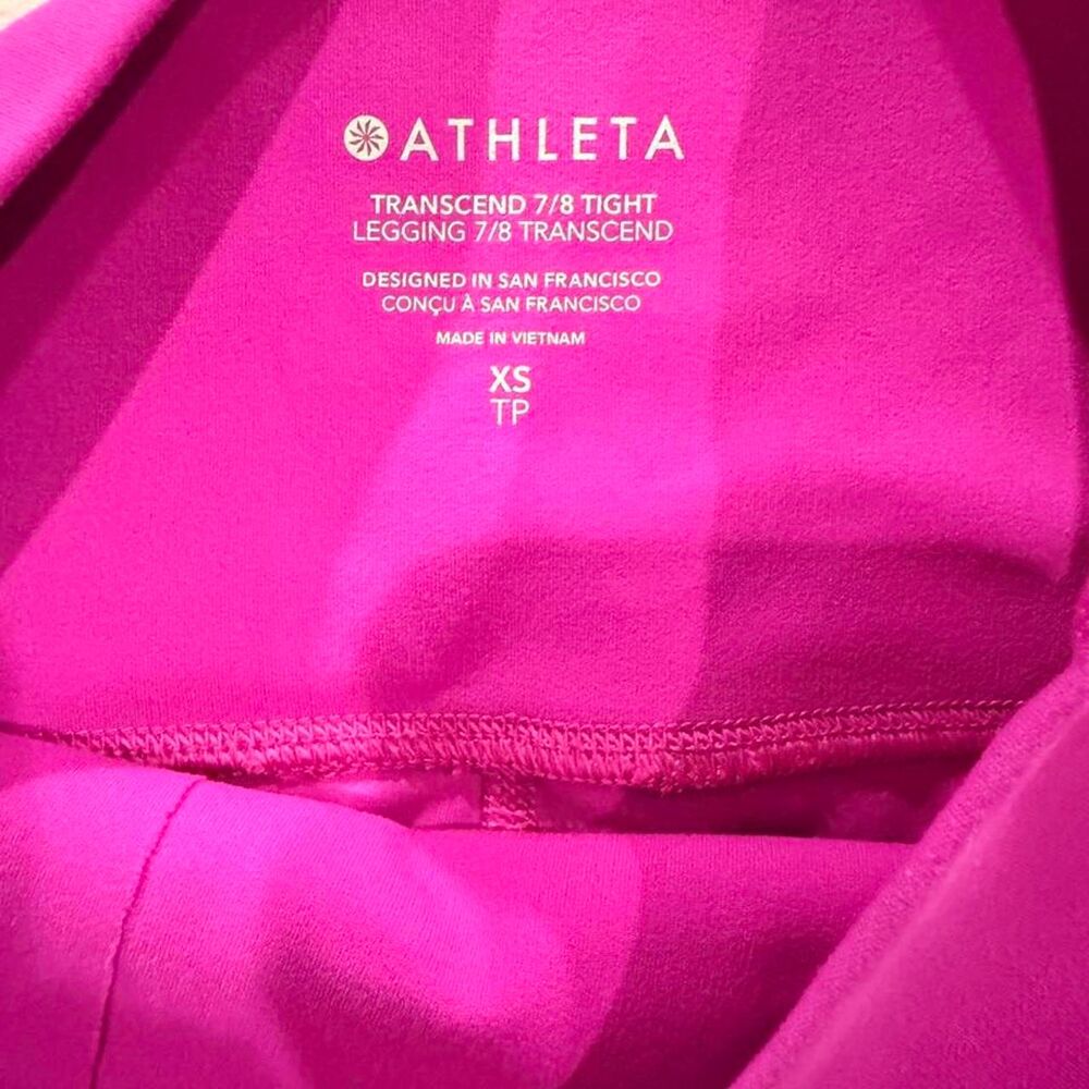Athleta Transcend 7/8 Leggings Purple Magenta High Rise Yoga Pilates, womens XS